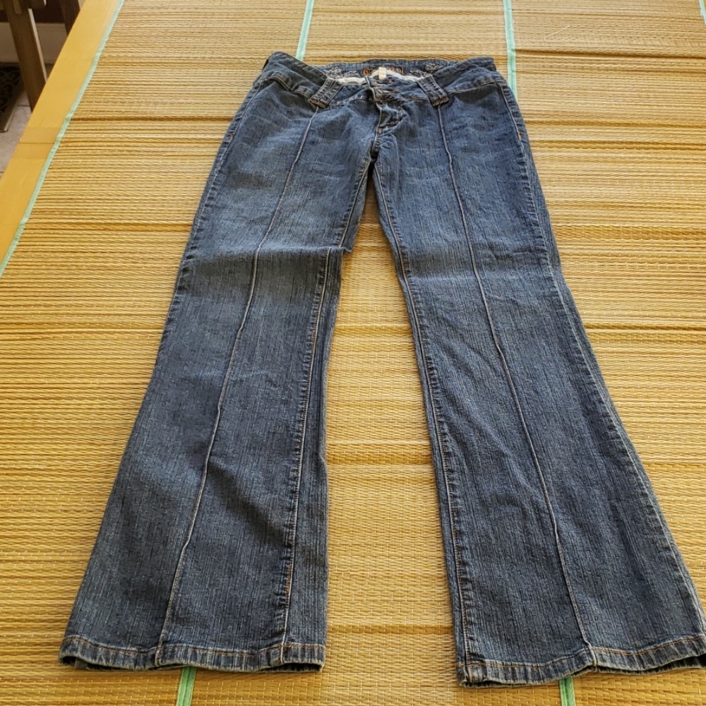 Women's stretch jeans